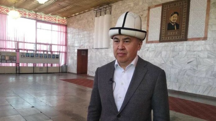 Кырдаалды байкап туруп, Алтынбек Сулайманов баш көтөрөбү?