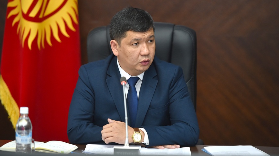 Мэр Жунушалиев ар кимдин жетегинде жүрө бербей, өз алдынча шаарды көрсө болмок