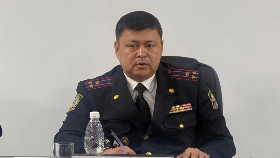 Камчыбек Ташиевдин көздөй кадры, өкүл баласы беле? Азенбек Козукеев үн катса...