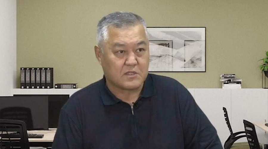 Бектур Асанов бийликке каршы лидерди сүрөп чыгары айтылууда